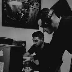 Escucha a G2S, mira videos musicales, lee su biografía, consulta las fechas de las gira y más.