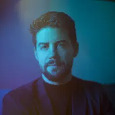 Escucha a Alexis Maingaud, mira videos musicales, lee su biografía, consulta las fechas de las gira y más.