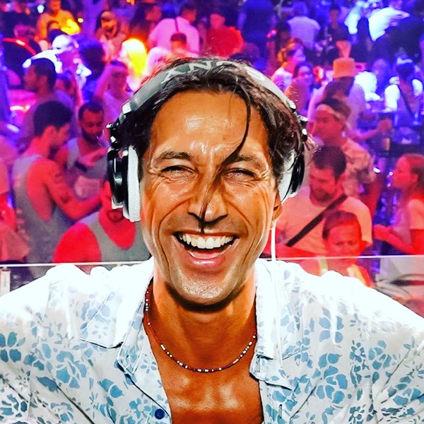 Karim Razak's avatar