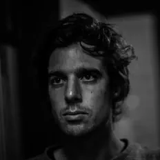 聆聽 Samuel Christen、觀看音樂影片、閱讀小傳、查看巡演日期等！