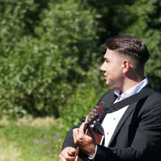 Ascolta Robert Richert, guarda video musicali, leggi la biografia, vedi le date del tour & altro!