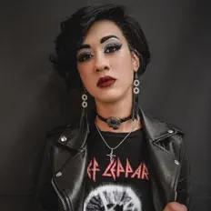 Terie Lei Moore을(를) 듣고, 뮤직 비디오를 보고, 약력을 읽고, 투어 일정 등을 확인하세요!