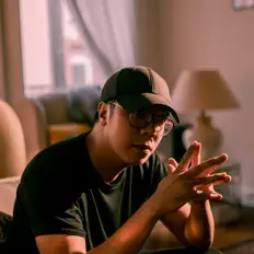 SilverC: песни, клипы, биография, даты выступлений и многое другое.