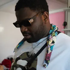 Listen to Martianonthebeat, watch music videos, read bio, see tour dates & more!