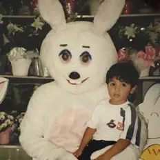 Soft Mothersを聴いたり、ミュージックビデオを鑑賞したり、経歴やツアー日程などを確認したりしましょう！