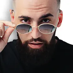 Ascolta Artem Smile, guarda video musicali, leggi la biografia, vedi le date del tour & altro!