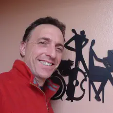 收听 Michael Tolf、观看音乐视频、阅读小传、查看巡演日期等 ！