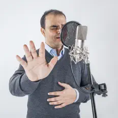 Ghali dinle, müzik videolarını izle, biyografisini oku, tur tarihlerini ve daha fazlasını gör!