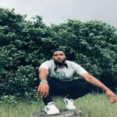 Ouve Smf Bigtalkk, vê vídeos de música, lê a biografia, vê as datas da digressão e muito mais!