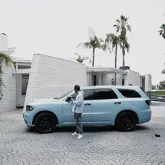 Hör dir SonicRealm an, schau dir Musikvideos an, lies die Biografie, finde Tourdaten und mehr!