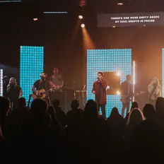 Movement Worshipを聴いたり、ミュージックビデオを鑑賞したり、経歴やツアー日程などを確認したりしましょう！