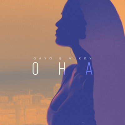 Она - Single