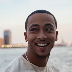 Escucha a D.O.N, mira vídeos musicales, lee la biografía, consulta fechas de giras y mucho más.