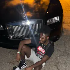 Ouve MyWorld Tellz, vê vídeos de música, lê a biografia, vê as datas da digressão e muito mais!