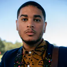 Ascolta Young0ne, guarda video musicali, leggi la biografia, vedi le date del tour & altro!