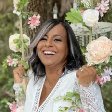 Listen to Yokasta Saldana, watch music videos, read bio, see tour dates & more!