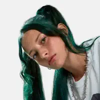 undefined: песни, клипы, биография, даты выступлений и многое другое.