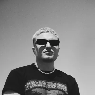 Listen to Poobon, watch music videos, read bio, see tour dates & more!