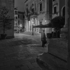 Ascolta John Rood Lewis, guarda video musicali, leggi la biografia, vedi le date del tour & altro!