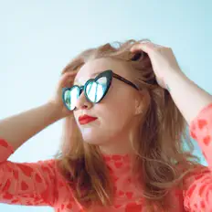 Dengarkan R3DLTTR, tonton video musik, baca bio, lihat tanggal tur & lainnya!