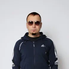 收听 DJ Cosmin、观看音乐视频、阅读小传、查看巡演日期等 ！