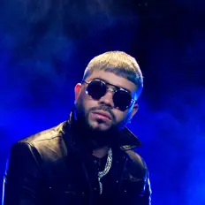 聆聽 Angel Noise、觀看音樂影片、閱讀小傳、查看巡演日期等！