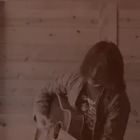 收听 undefined、观看音乐视频、阅读小传、查看巡演日期等 ！