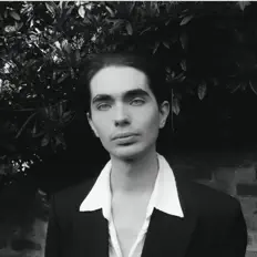 聆聽 Luca Bailey、觀看音樂影片、閱讀小傳、查看巡演日期等！