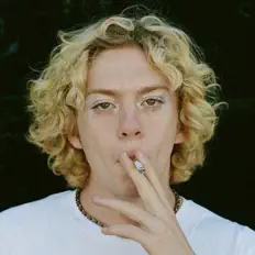 Dengarkan ETHN, tonton video musik, baca bio, lihat tanggal tur & lainnya!