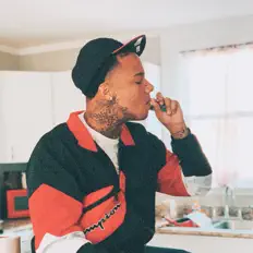 Escucha a Seany Szns, mira videos musicales, lee su biografía, consulta las fechas de las gira y más.