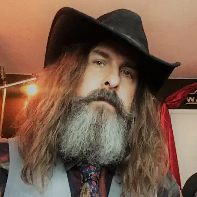 Listen to Andy McCutcheon, watch music videos, read bio, see tour dates & more!
