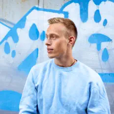 Listen to Daniel Glaven, watch music videos, read bio, see tour dates & more!