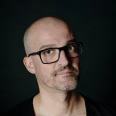 Listen to Carlos Manaca, watch music videos, read bio, see tour dates & more!