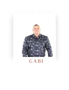 Hör dir Gabi an, schau dir Musikvideos an, lies die Biografie, finde Tourdaten und mehr!