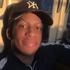 Kd Wavey सुनें, म्यूज़िक वीडियो देखें, बायो पढ़ें, दौरे की तारीखें और बहुत कुछ देखें!