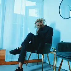 聆聽 Pinchay、觀看音樂影片、閱讀小傳、查看巡演日期等！