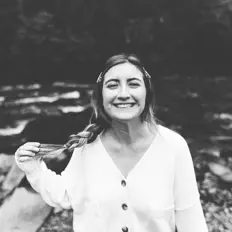 Dengarkan Madi Foster, tonton video musik, baca bio, lihat tanggal tur & lainnya!