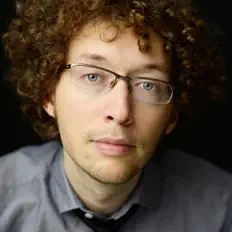 Escucha a Arthur Lewis, mira videos musicales, lee su biografía, consulta las fechas de las gira y más.