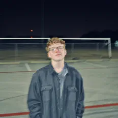 收听 Zack Fullmer、观看音乐视频、阅读小传、查看巡演日期等 ！