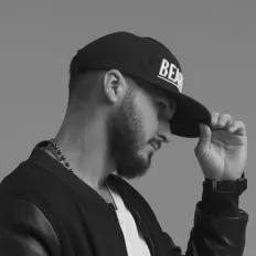 Ouça Tapetunes, assista a videoclipes, leia a biografia, veja as datas das turnês e mais!