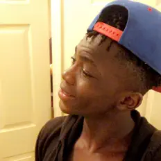 Hör dir Baby Aim an, schau dir Musikvideos an, lies die Biografie, finde Tourdaten und mehr!