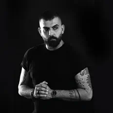 聆聽 Lisztomania Music、觀看音樂影片、閱讀小傳、查看巡演日期等！