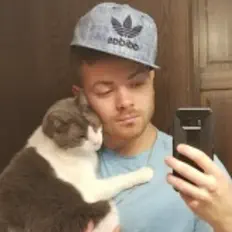 Ian Cobbsを聴いたり、ミュージックビデオを鑑賞したり、経歴やツアー日程などを確認したりしましょう！