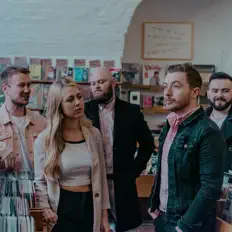 Ouça False Friends, assista a videoclipes, leia a biografia, veja as datas das turnês e mais!