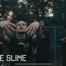 WHITE SLIME सुनें, म्यूज़िक वीडियो देखें, बायो पढ़ें, दौरे की तारीखें और बहुत कुछ देखें!