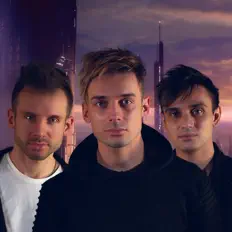 Poslechněte si interpreta Litesound, sledujte hudební videa, přečtěte si životopis, podívejte se na data turné a další informace.