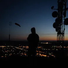 Beemo सुनें, म्यूज़िक वीडियो देखें, बायो पढ़ें, दौरे की तारीखें और बहुत कुछ देखें!