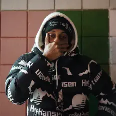 Hör dir B.I.G.S Bless an, schau dir Musikvideos an, lies die Biografie, finde Tourdaten und mehr!