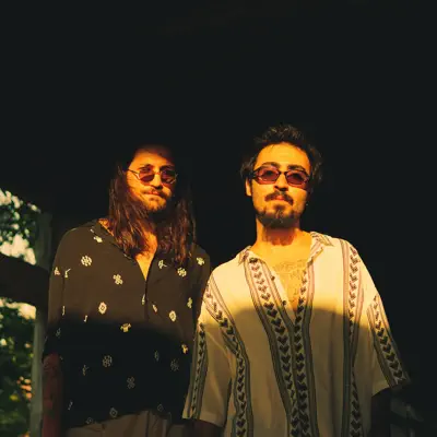 Listen to Herhangi Bir Evren, watch music videos, read bio, see tour dates & more!