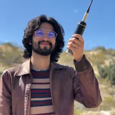 Escucha a Noah Parada, mira videos musicales, lee su biografía, consulta las fechas de las gira y más.
